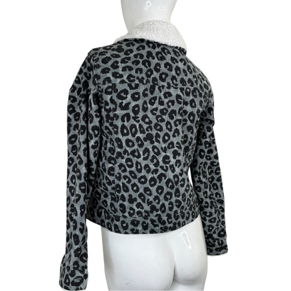 DISNEY Mickey Mouse leopard print grey black Sherpa shacket jacket crop coat S - Picture 16 of 17